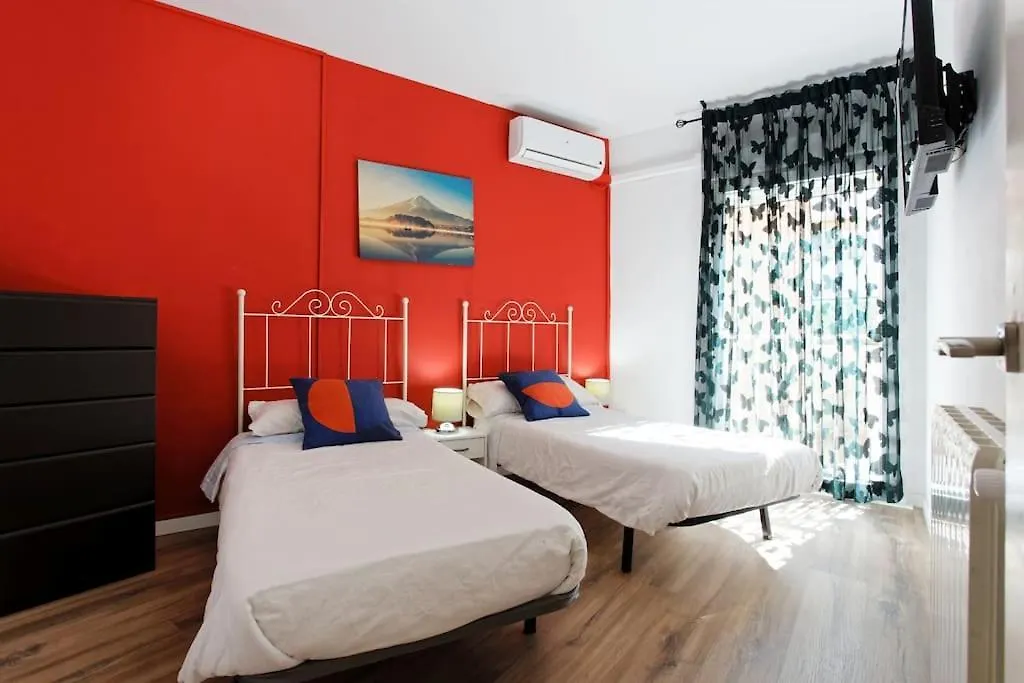 הוילה ברצלונה Fantastic House With Jacuzzi 0*,  ספרד