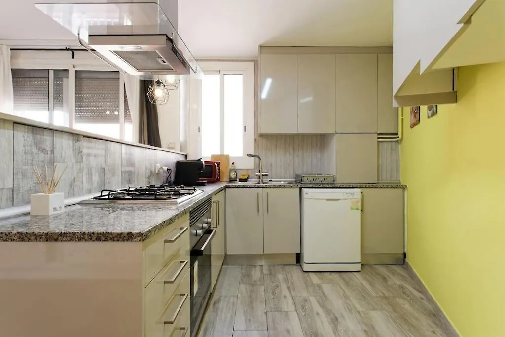 הוילה ברצלונה Fantastic House With Jacuzzi ספרד